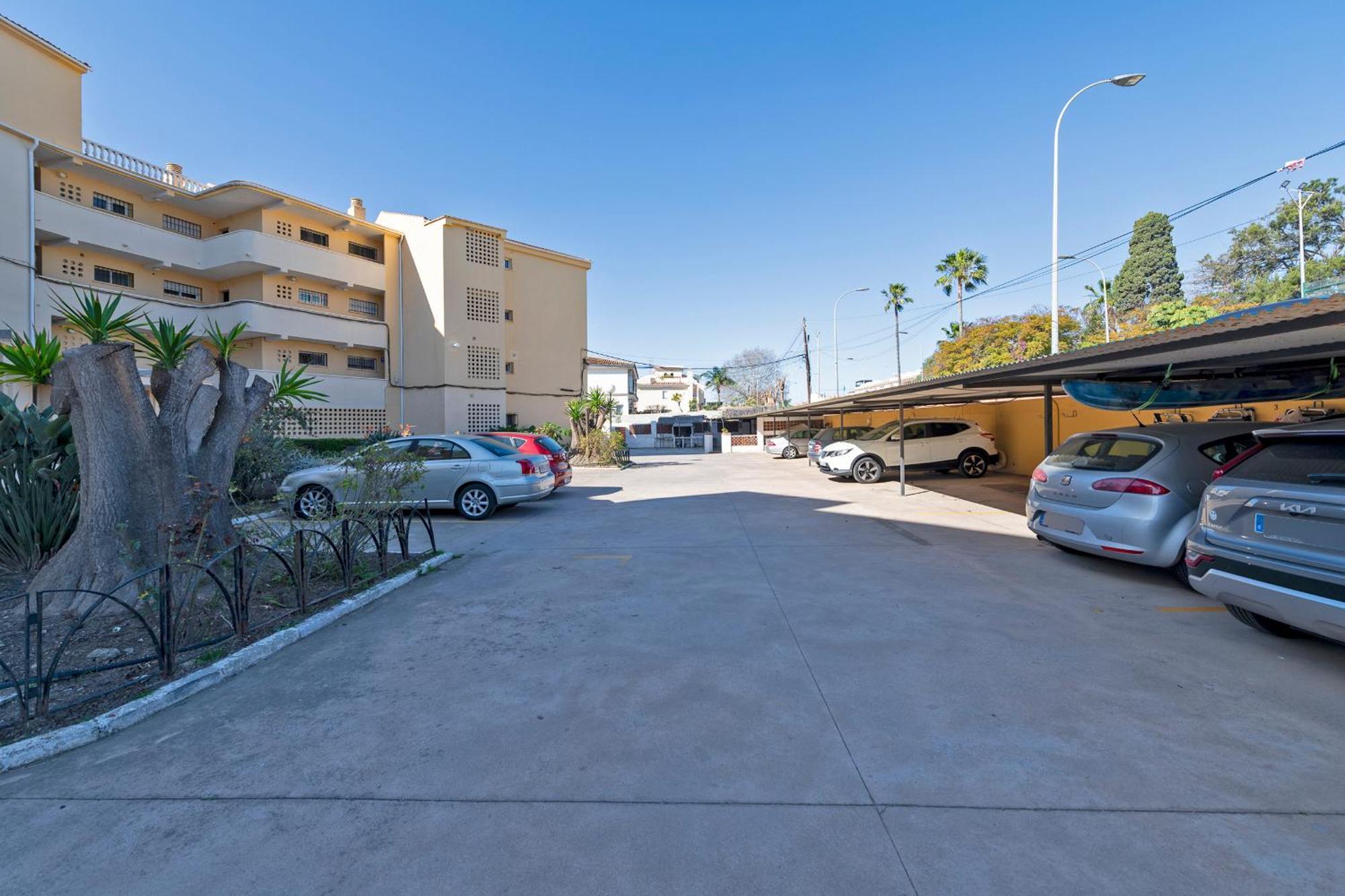 Brisamar II Primera Linea De Playa & Priv Parking Torre de Benagalbon Exterior photo